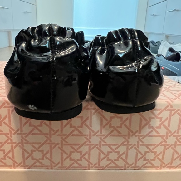 Tory Burch black patent ballet flats - Picture 4 of 4